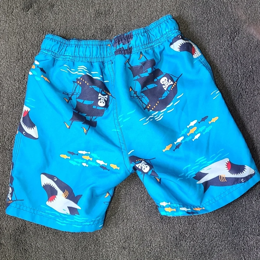 Gymboree swim trunks sharks and pirate ships‎ boys Size 4 Blue euc